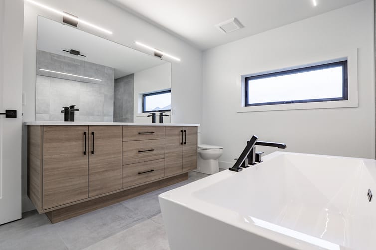 Custom Home 9 — photo 10 of 12