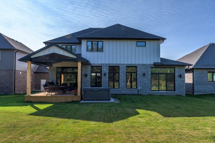 The Silvergrove — photo 11 of 12