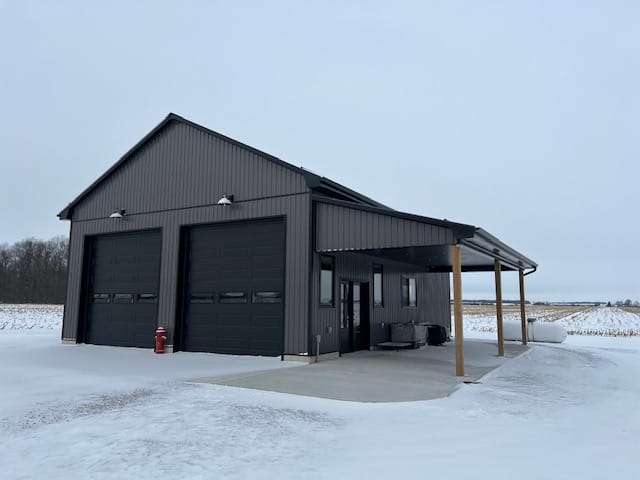 Barndominiums and shops — photo 4 of 4